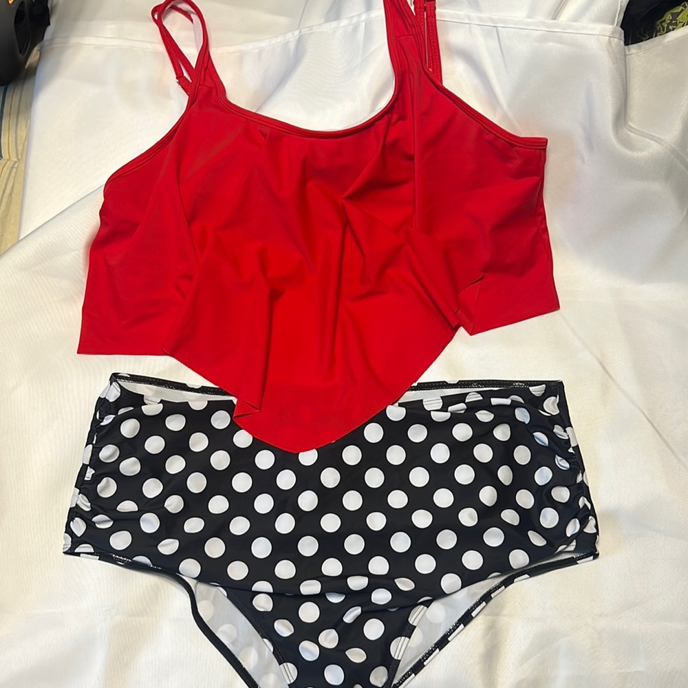 Amazon Fashion two piece flounce swimsuit tankini red and navy polka dot 3XL